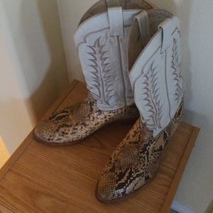 TONY LAMA Snakeskin Boots 11 EE (Y8023)